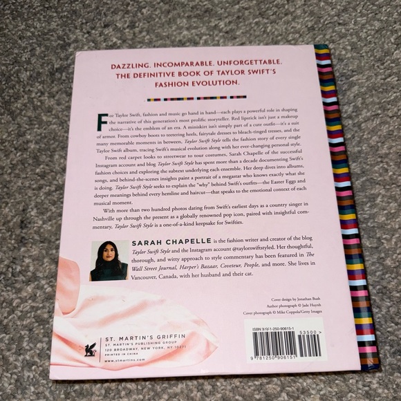 Taylor Swift Style: Fashion Through the Eras - Picture 5 of 15